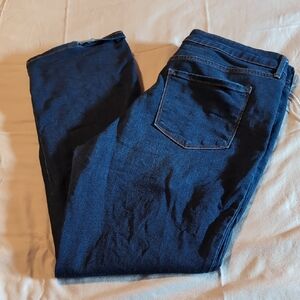 Old Navy Kicker Boot-Cut Mid-Rise Jeans 14 regular